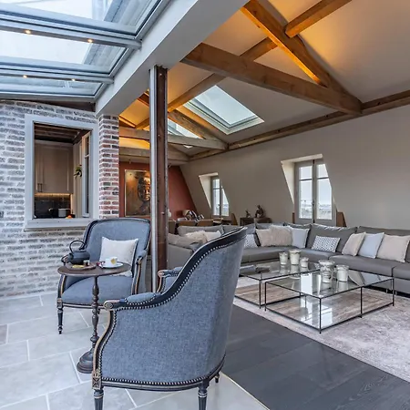 Lovely Penthouse With Terrasse Apartamento París