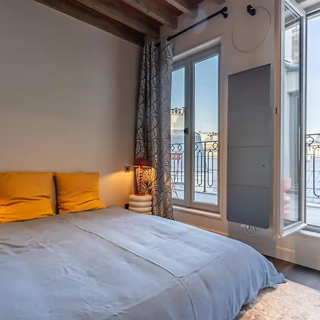 Apartamento Lovely Penthouse With Terrasse París